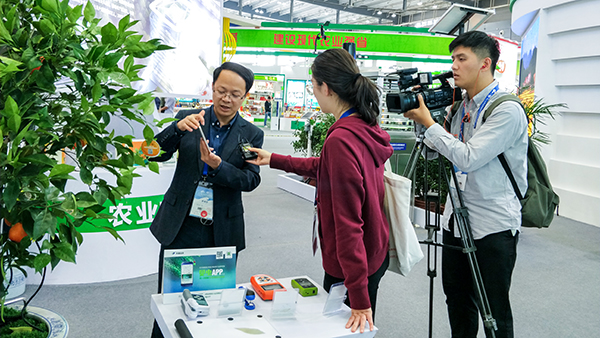 �������r�������������A����ӛ�߲��L