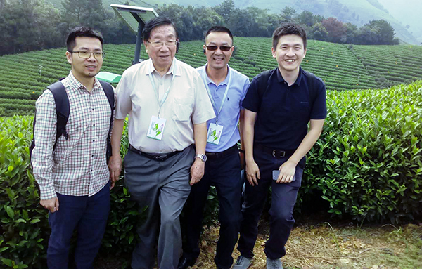 �����Ժʿ������(y��ng)�����L(zh��ng)����ؽ�(j��ng)���ڲ�@���x(ch��ng)����ǰ��Ӱ