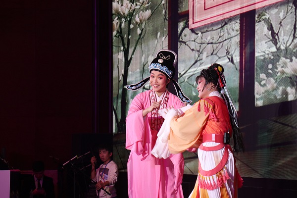 �����ݳ�