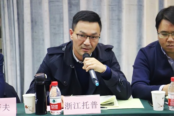 �������r�����L����