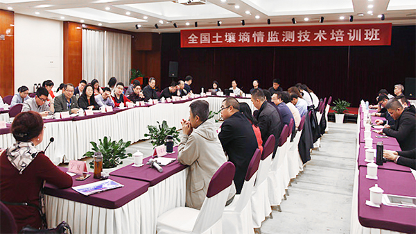 ��Ӗ�����h�F��