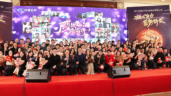 �������r5�������φT�������